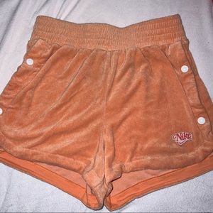 NIKE sportswear - Shorts